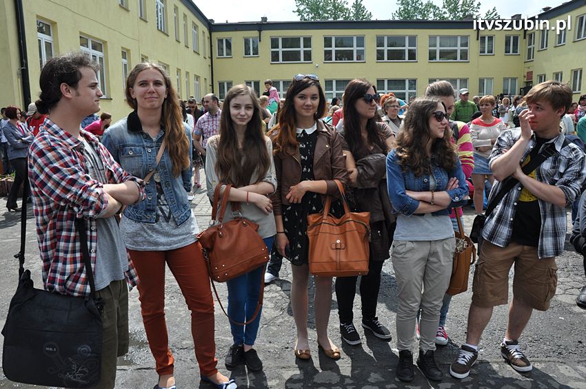 Koncert Zespołu Weekend i Adelibanda w Szubińskiej Dwójce