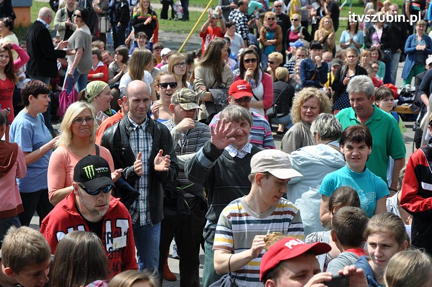 Koncert Zespołu Weekend i Adelibanda w Szubińskiej Dwójce