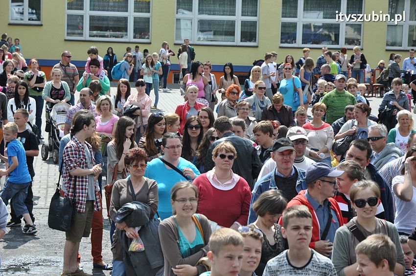 Koncert Zespołu Weekend i Adelibanda w Szubińskiej Dwójce