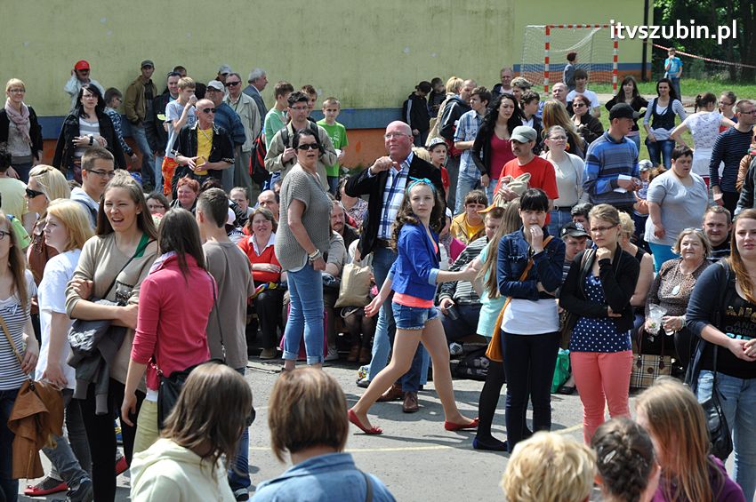 Koncert Zespołu Weekend i Adelibanda w Szubińskiej Dwójce