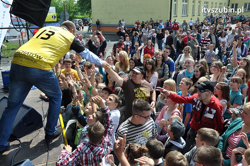 Koncert Zespołu Weekend i Adelibanda w Szubińskiej Dwójce