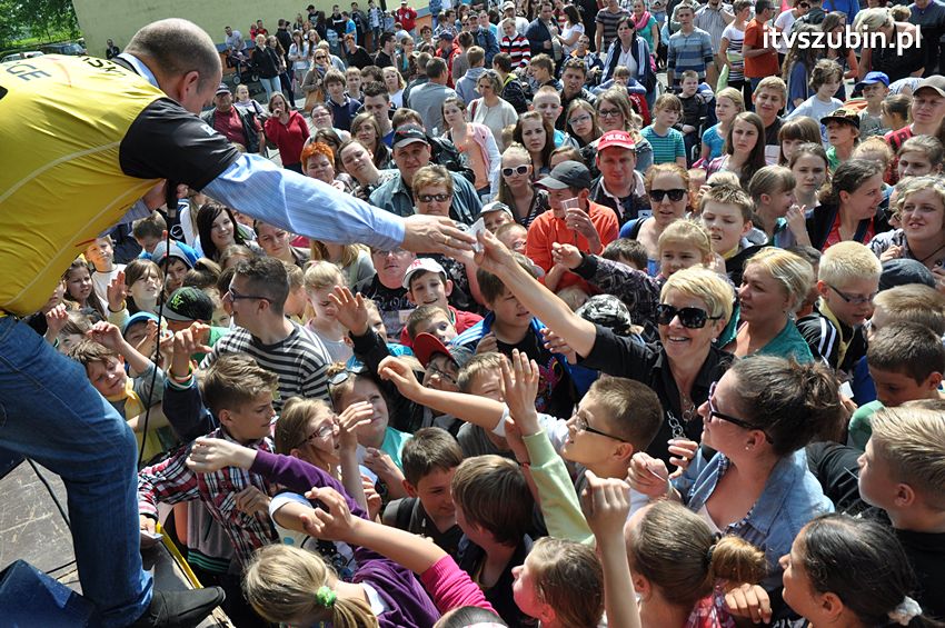 Koncert Zespołu Weekend i Adelibanda w Szubińskiej Dwójce