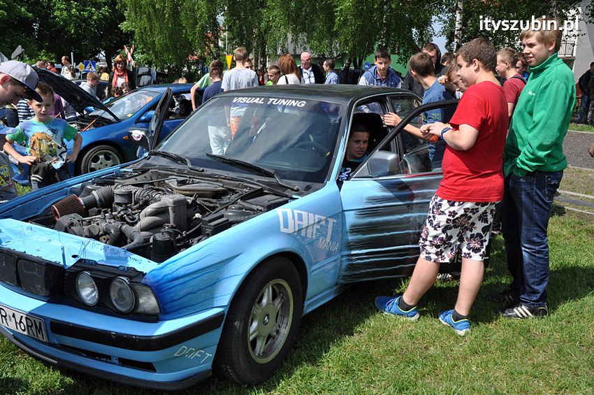 Koncert Zespołu Weekend i Adelibanda w Szubińskiej Dwójce