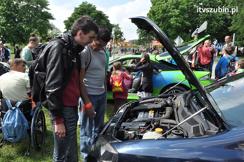Koncert Zespołu Weekend i Adelibanda w Szubińskiej Dwójce