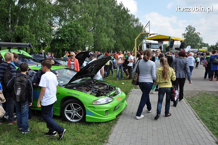 Koncert Zespołu Weekend i Adelibanda w Szubińskiej Dwójce