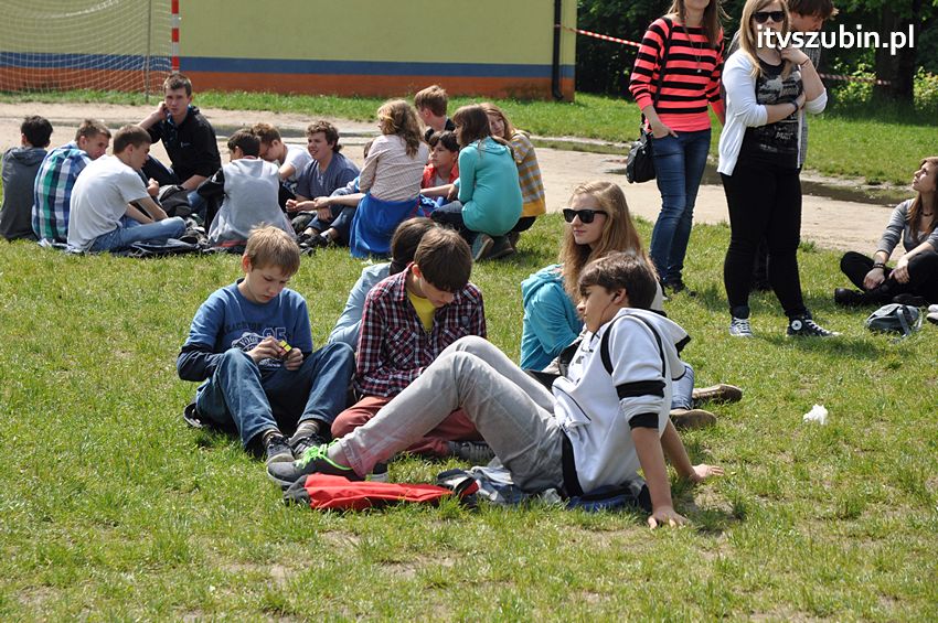 Koncert Zespołu Weekend i Adelibanda w Szubińskiej Dwójce