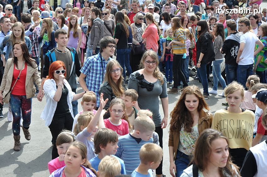 Koncert Zespołu Weekend i Adelibanda w Szubińskiej Dwójce