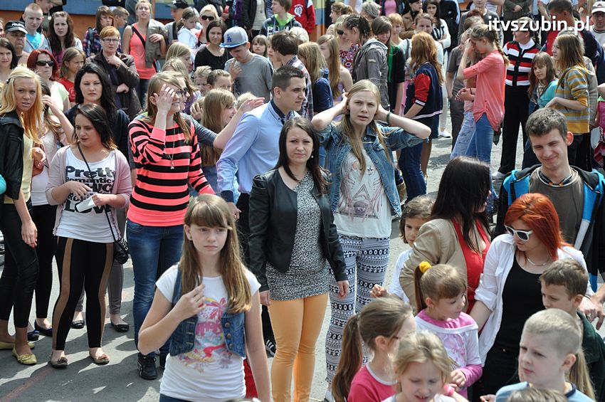 Koncert Zespołu Weekend i Adelibanda w Szubińskiej Dwójce