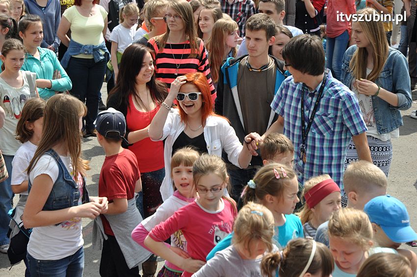 Koncert Zespołu Weekend i Adelibanda w Szubińskiej Dwójce