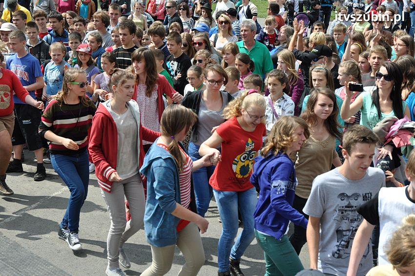 Koncert Zespołu Weekend i Adelibanda w Szubińskiej Dwójce