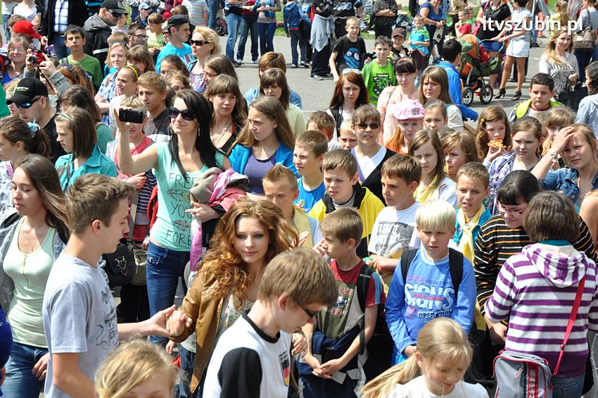 Koncert Zespołu Weekend i Adelibanda w Szubińskiej Dwójce