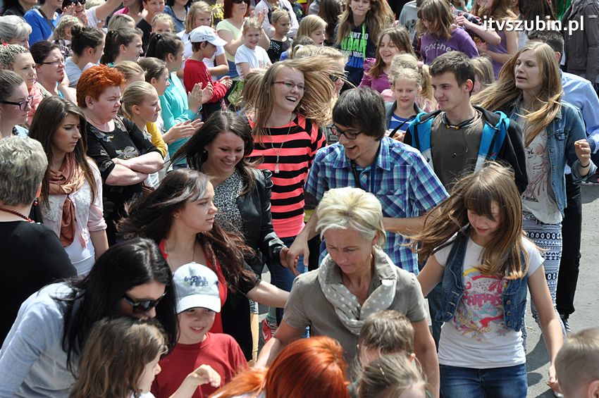 Koncert Zespołu Weekend i Adelibanda w Szubińskiej Dwójce