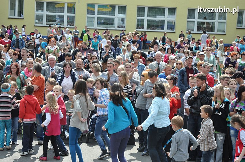 Koncert Zespołu Weekend i Adelibanda w Szubińskiej Dwójce