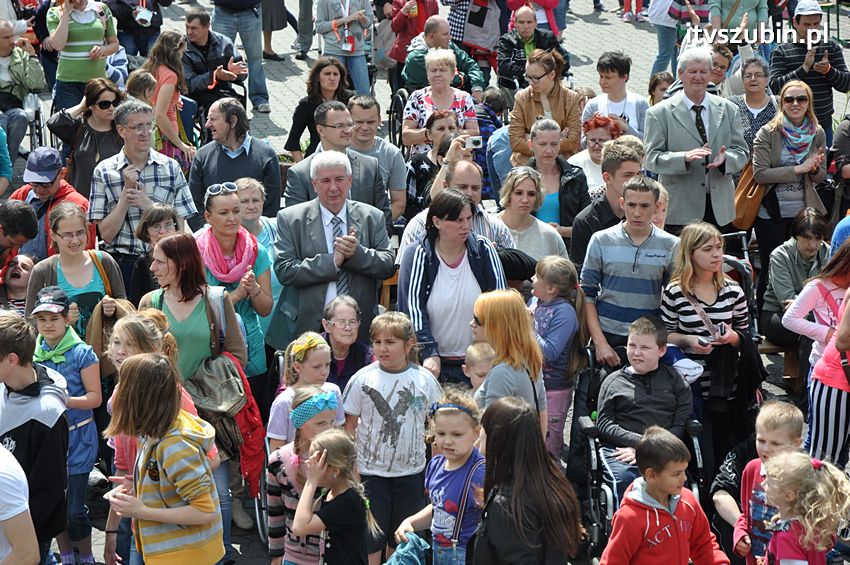 Koncert Zespołu Weekend i Adelibanda w Szubińskiej Dwójce
