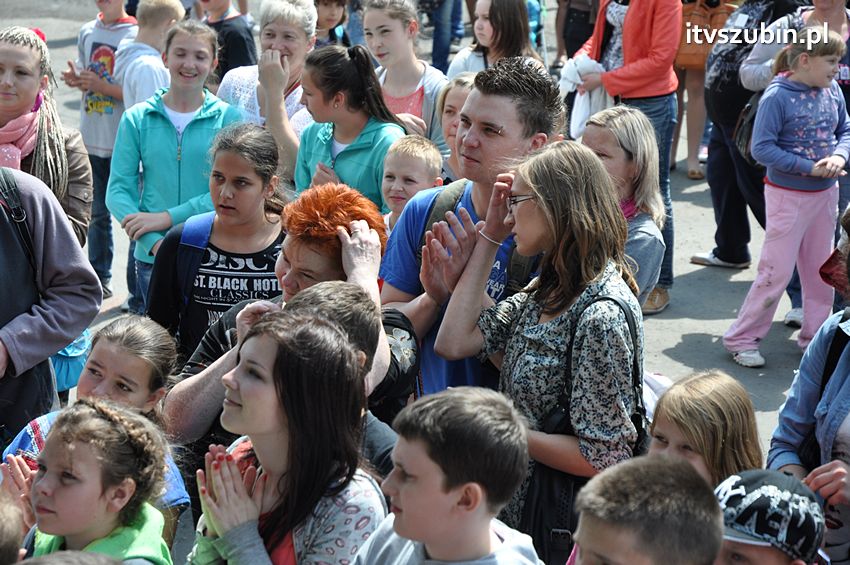 Koncert Zespołu Weekend i Adelibanda w Szubińskiej Dwójce