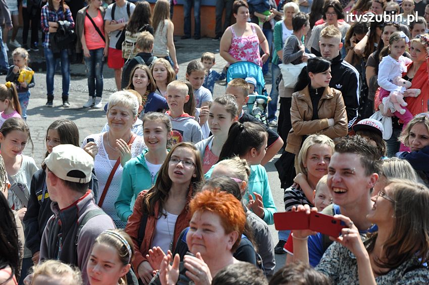Koncert Zespołu Weekend i Adelibanda w Szubińskiej Dwójce