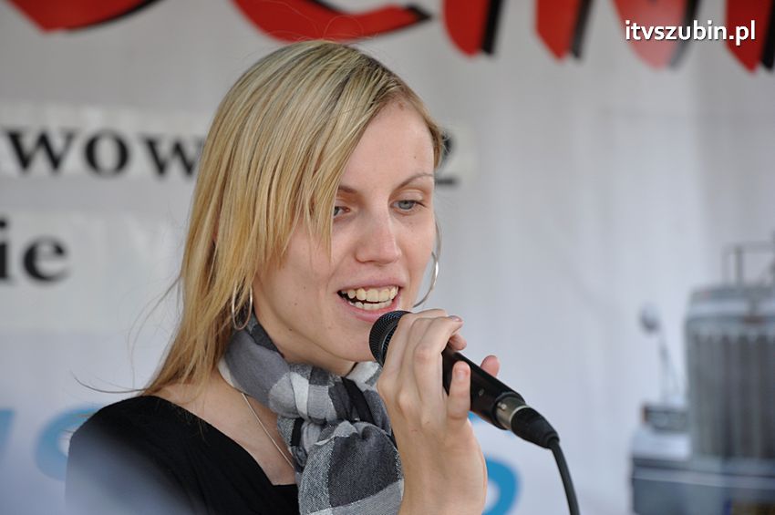 Koncert Zespołu Weekend i Adelibanda w Szubińskiej Dwójce