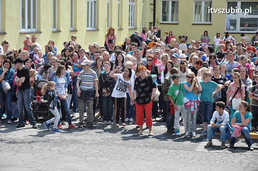 Koncert Zespołu Weekend i Adelibanda w Szubińskiej Dwójce