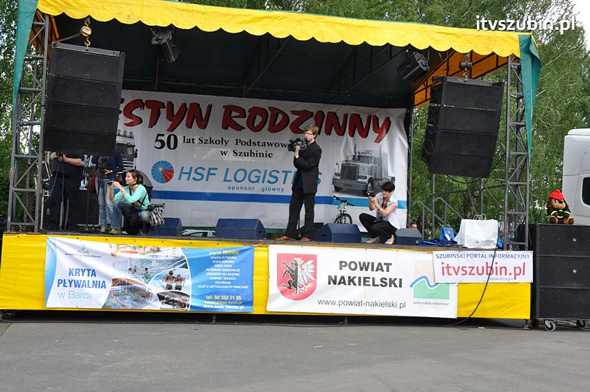 Koncert Zespołu Weekend i Adelibanda w Szubińskiej Dwójce