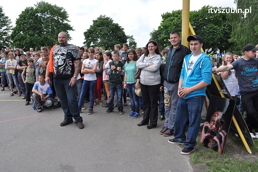 Koncert Zespołu Weekend i Adelibanda w Szubińskiej Dwójce