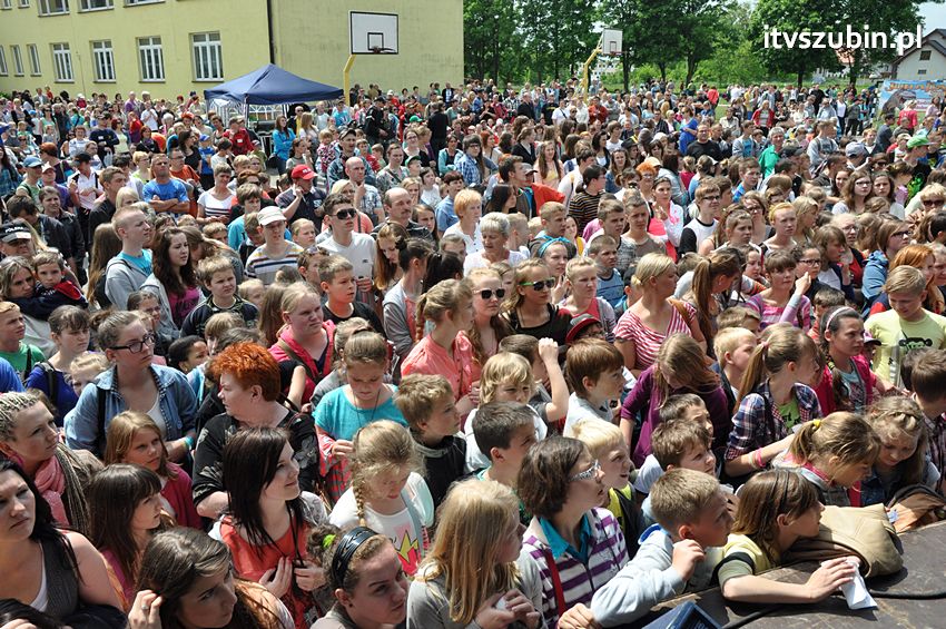 Koncert Zespołu Weekend i Adelibanda w Szubińskiej Dwójce