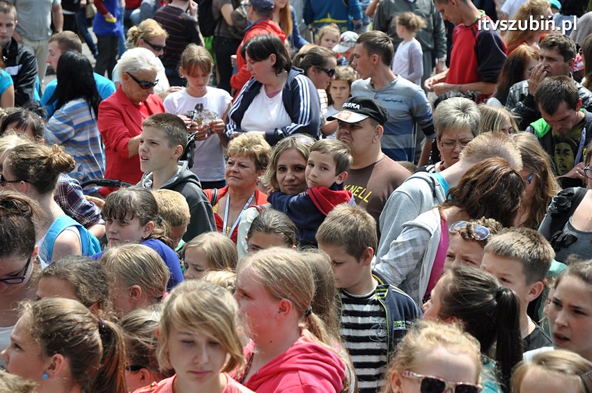 Koncert Zespołu Weekend i Adelibanda w Szubińskiej Dwójce