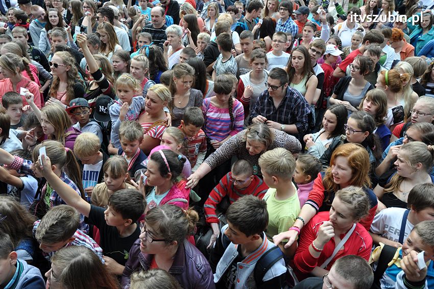 Koncert Zespołu Weekend i Adelibanda w Szubińskiej Dwójce