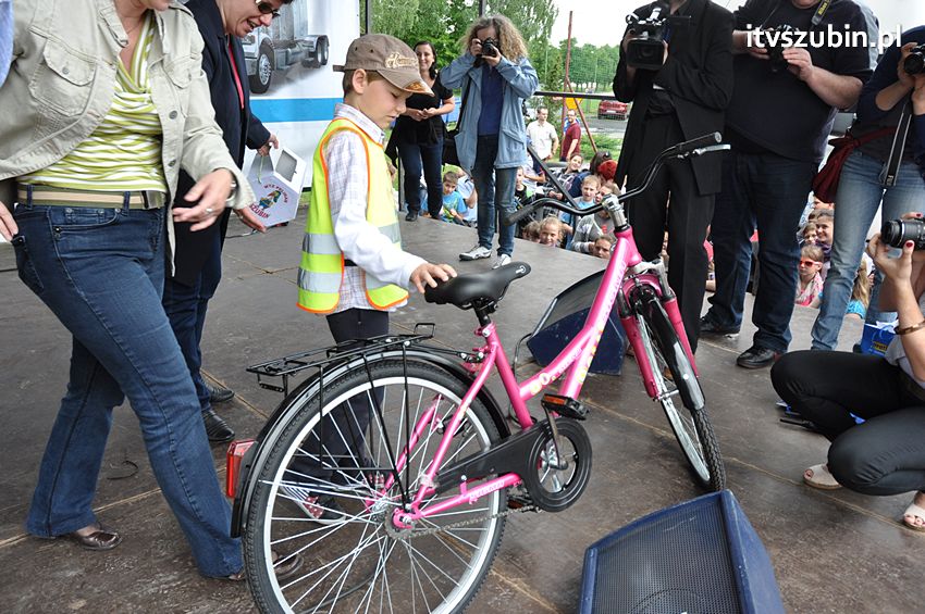 Koncert Zespołu Weekend i Adelibanda w Szubińskiej Dwójce