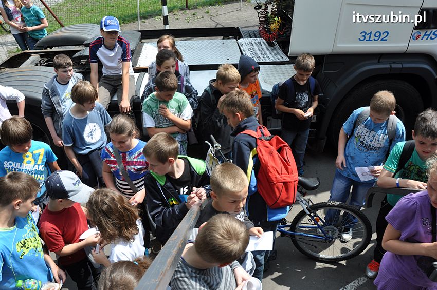 Koncert Zespołu Weekend i Adelibanda w Szubińskiej Dwójce