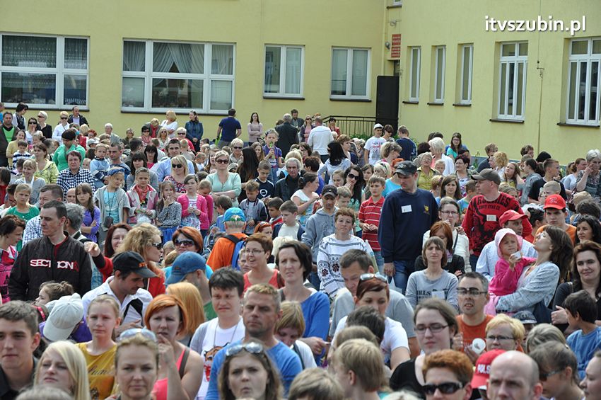 Koncert Zespołu Weekend i Adelibanda w Szubińskiej Dwójce