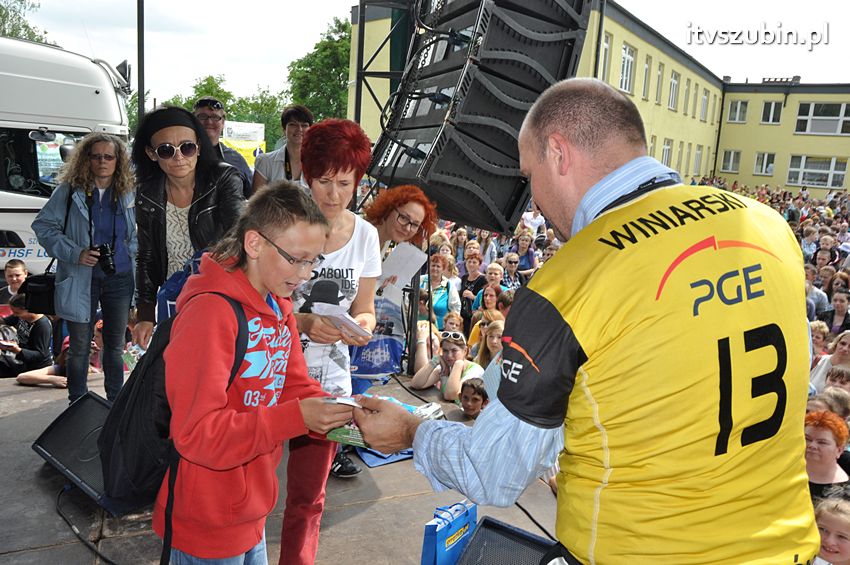 Koncert Zespołu Weekend i Adelibanda w Szubińskiej Dwójce