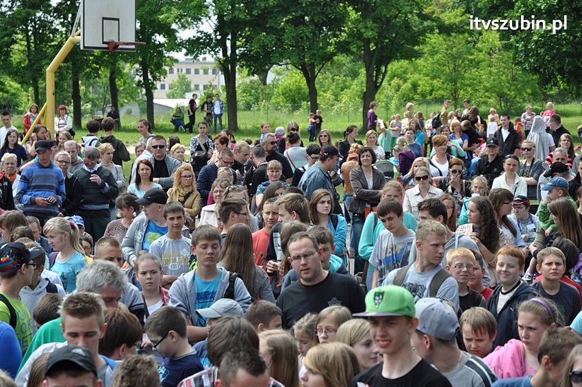 Koncert Zespołu Weekend i Adelibanda w Szubińskiej Dwójce