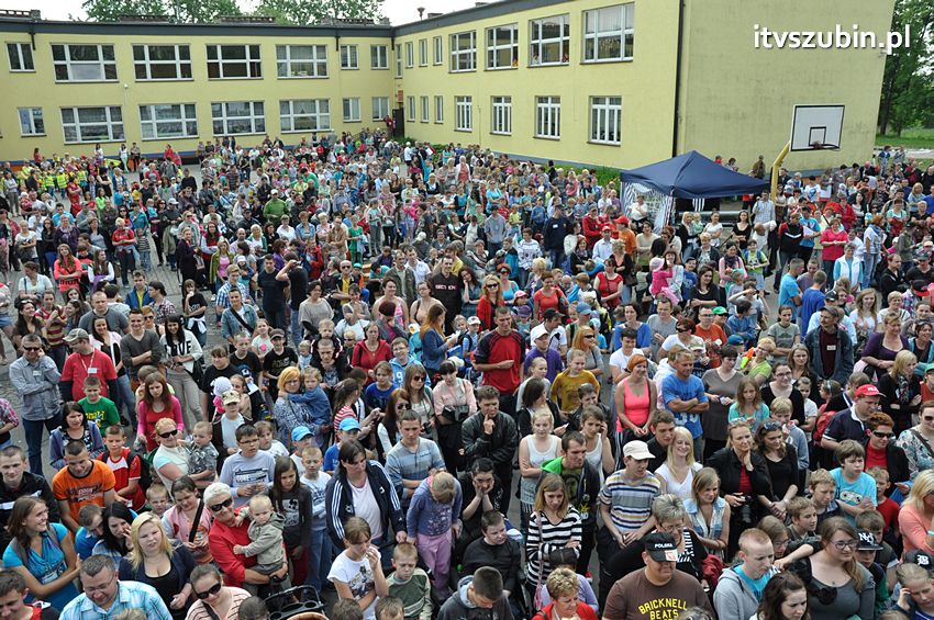 Koncert Zespołu Weekend i Adelibanda w Szubińskiej Dwójce