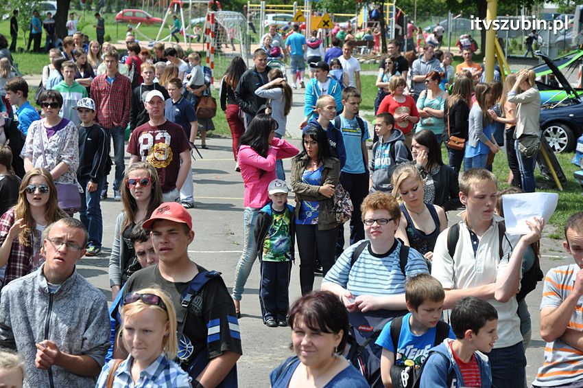 Koncert Zespołu Weekend i Adelibanda w Szubińskiej Dwójce