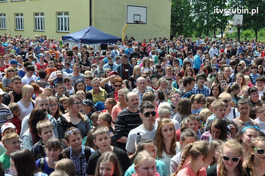 Koncert Zespołu Weekend i Adelibanda w Szubińskiej Dwójce