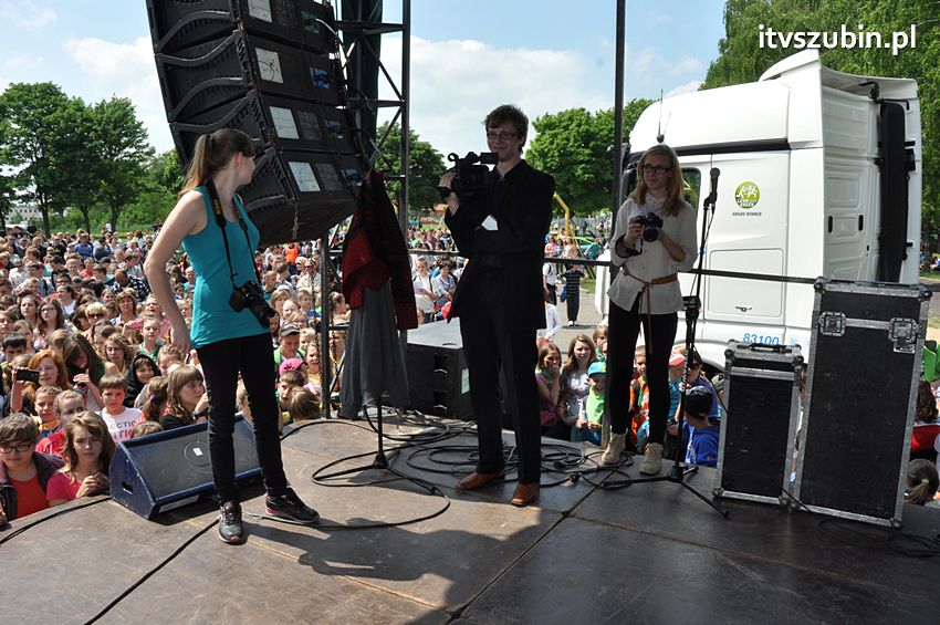 Koncert Zespołu Weekend i Adelibanda w Szubińskiej Dwójce