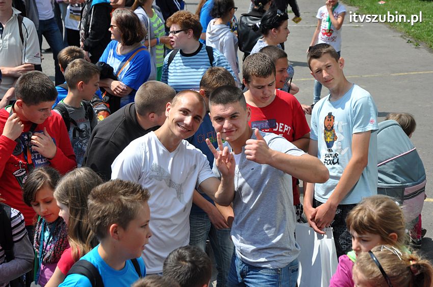 Koncert Zespołu Weekend i Adelibanda w Szubińskiej Dwójce