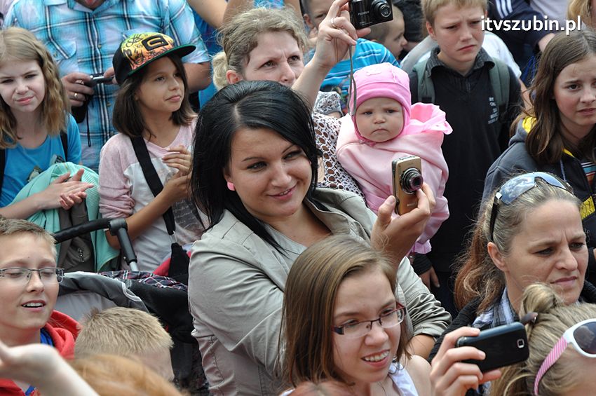 Koncert Zespołu Weekend i Adelibanda w Szubińskiej Dwójce