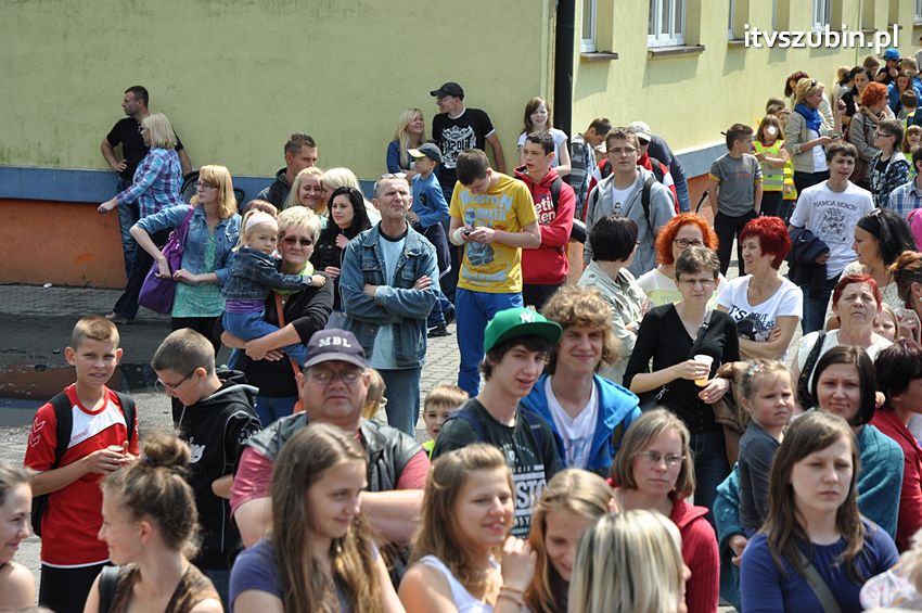 Koncert Zespołu Weekend i Adelibanda w Szubińskiej Dwójce