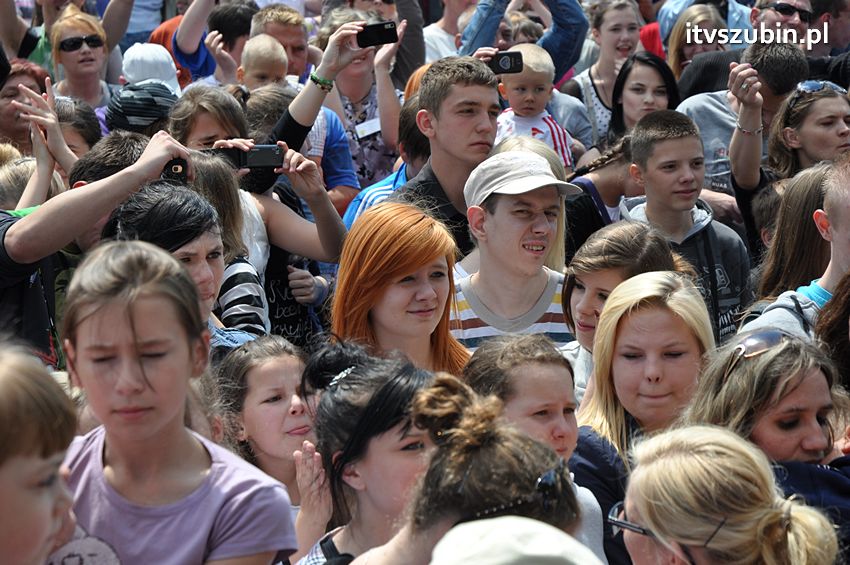 Koncert Zespołu Weekend i Adelibanda w Szubińskiej Dwójce