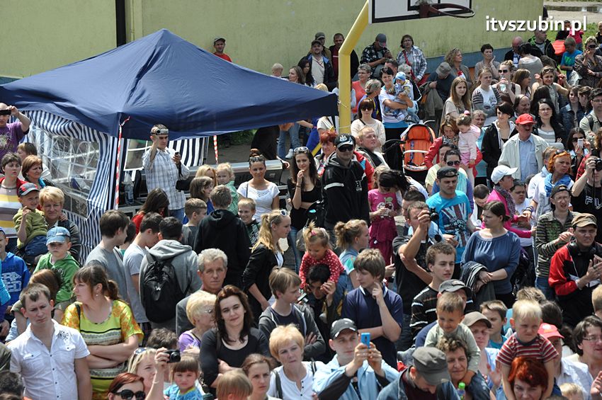 Koncert Zespołu Weekend i Adelibanda w Szubińskiej Dwójce