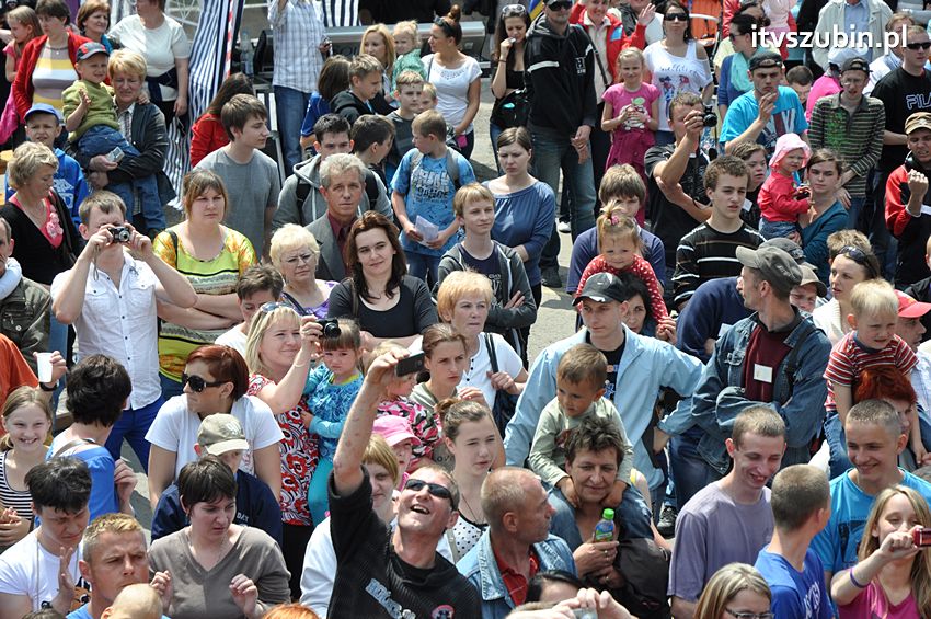 Koncert Zespołu Weekend i Adelibanda w Szubińskiej Dwójce