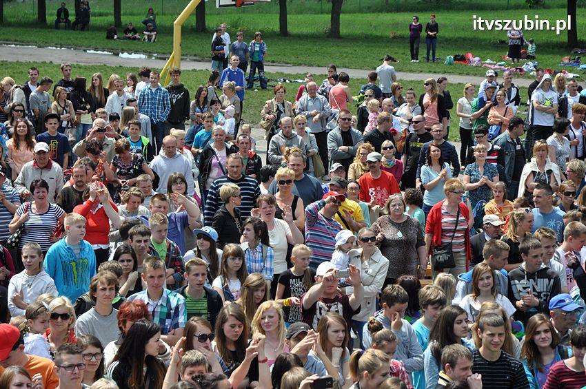 Koncert Zespołu Weekend i Adelibanda w Szubińskiej Dwójce