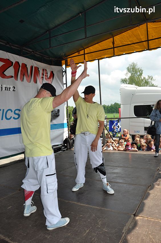 Koncert Zespołu Weekend i Adelibanda w Szubińskiej Dwójce