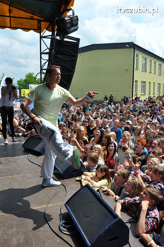 Koncert Zespołu Weekend i Adelibanda w Szubińskiej Dwójce