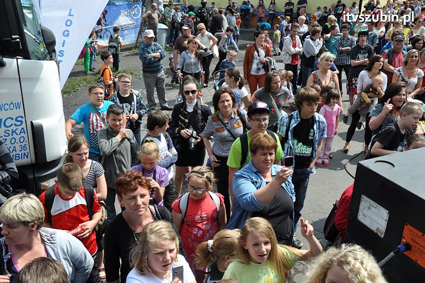 Koncert Zespołu Weekend i Adelibanda w Szubińskiej Dwójce