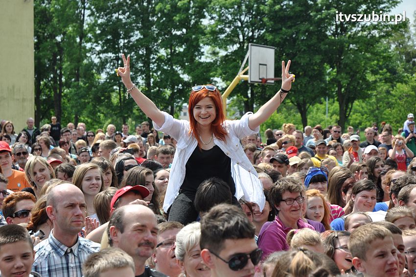 Koncert Zespołu Weekend i Adelibanda w Szubińskiej Dwójce