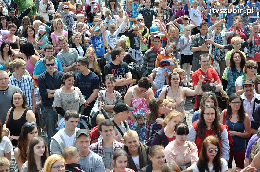 Koncert Zespołu Weekend i Adelibanda w Szubińskiej Dwójce