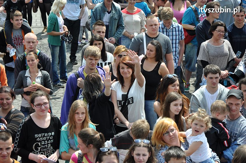 Koncert Zespołu Weekend i Adelibanda w Szubińskiej Dwójce