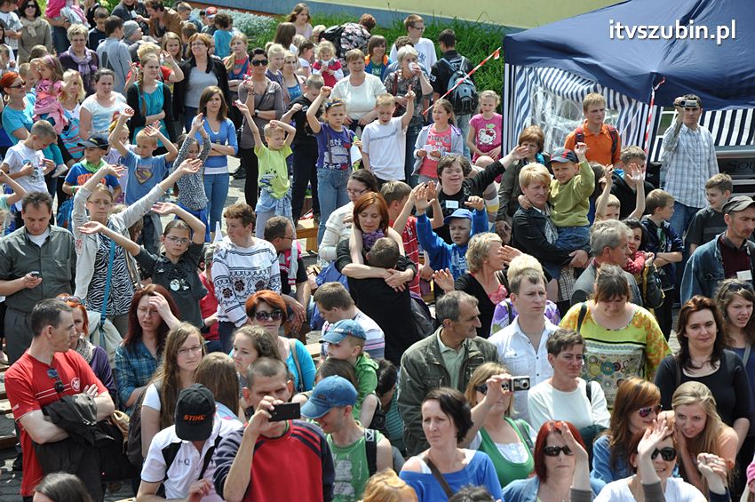 Koncert Zespołu Weekend i Adelibanda w Szubińskiej Dwójce